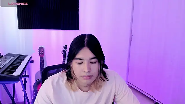 Snapshot of JordiWilld chatting on February 14, 2025, 8:48 pm JordiWilld online show from February 14, 2025, 8:48 pm