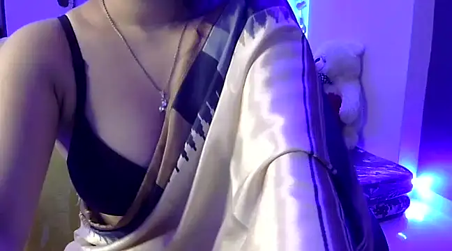 Snapshot of Shanaya1 chatting on February 23, 2025, 6:01 pm Shanaya1 online show from February 23, 2025, 6:01 pm