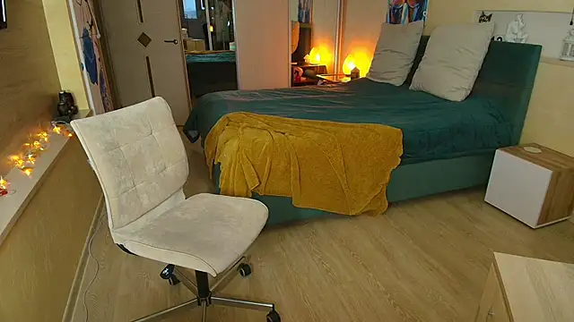 Snapshot of ReginaSparkle chatting on November 8, 2025, 4:01 am ReginaSparkle online show from November 8, 2025, 4:01 am