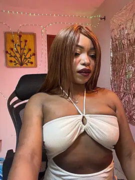 Snapshot of SaraYedid17 chatting on November 3, 2025, 6:47 am SaraYedid17 online show from November 3, 2025, 6:47 am