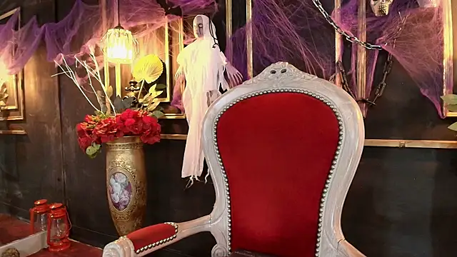 Snapshot of Bella_Smiith_ chatting on October 29, 2025, 12:40 pm Bella Smiith online show from October 29, 2025, 12:40 pm