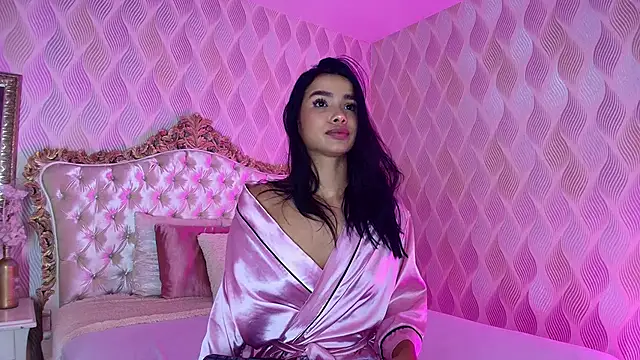 Snapshot of Bella_Smiith_ chatting on November 30, 2025, 1:26 pm Bella Smiith online show from November 30, 2025, 1:26 pm