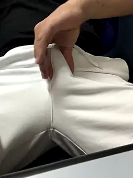 Snapshot of Greeneyes0820 chatting on October 28, 2025, 8:29 am Greeneyes0820 online show from October 28, 2025, 8:29 am