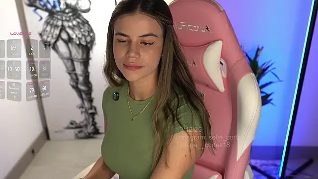 Snapshot of tatiana__cortes18 chatting on December 13, 2025, 11:32 pm tatiana cortes18 online show from December 13, 2025, 11:32 pm