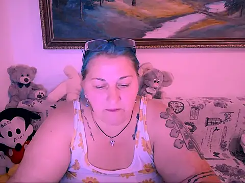 mayamayx online show from September 19, 2025, 7:36 pm