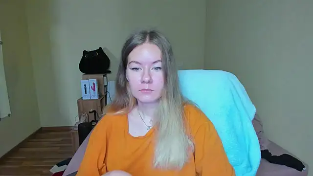 EmilyPaw online show from March 13, 2025, 7:20 am