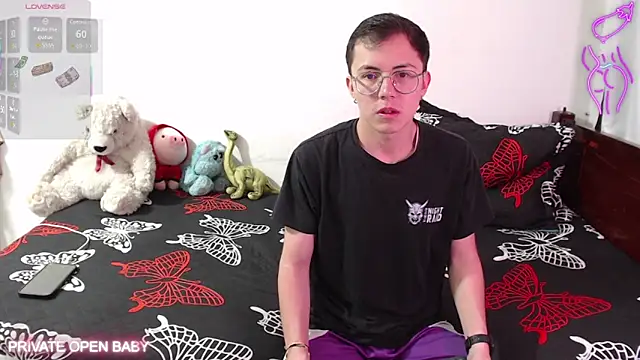 Tina 4 Charlie online show from October 22, 2025, 3:01 pm