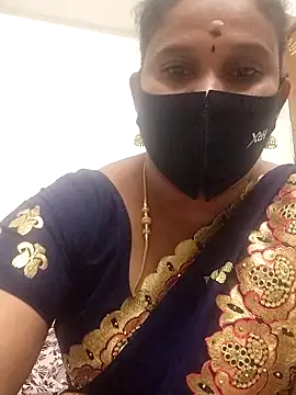 Snapshot of Tamil_Aathira chatting on February 14, 2025, 6:19 pm Tamil Aathira online show from February 14, 2025, 6:19 pm