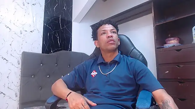 Snapshot of carlos_alber12 chatting on September 10, 2025, 6:52 pm carlos alber12 online show from September 10, 2025, 6:52 pm