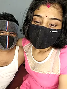 Love-N online show from November 12, 2025, 7:35 pm