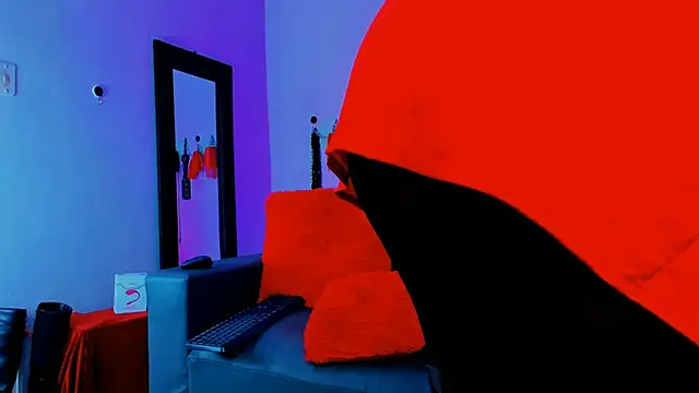 KaramStone online show from March 19, 2025, 10:42 pm