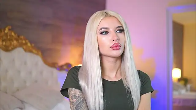 Snapshot of Juicy_Jessye chatting on March 2, 2025, 7:45 pm Juicy Jessye online show from March 2, 2025, 7:45 pm