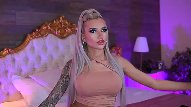 Snapshot of Juicy_Jessye chatting on September 13, 2025, 7:35 pm Juicy Jessye online show from September 13, 2025, 7:35 pm