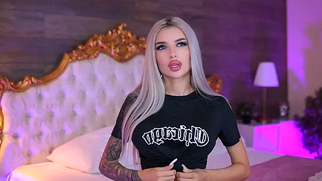 Snapshot of Juicy_Jessye chatting on October 5, 2025, 8:51 pm Juicy Jessye online show from October 5, 2025, 8:51 pm