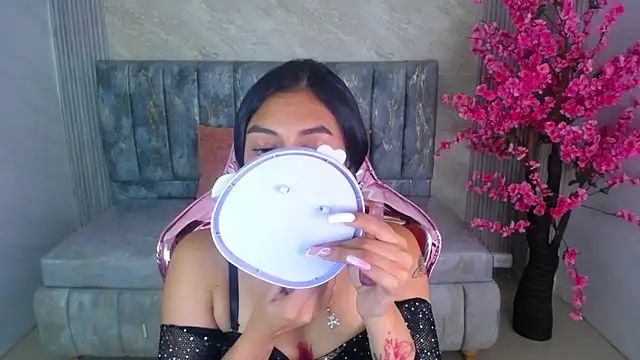 Snapshot of lilith_petit_sub chatting on February 4, 2025, 3:47 pm lilith petit sub online show from February 4, 2025, 3:47 pm
