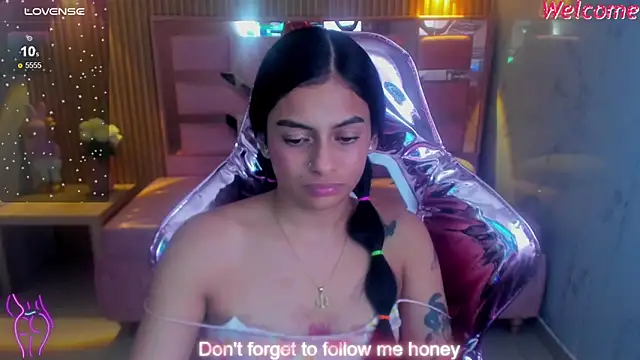 Snapshot of lilith_petit_sub chatting on March 2, 2025, 5:04 pm lilith petit sub online show from March 2, 2025, 5:04 pm