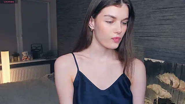 Snapshot of FloraDobb chatting on March 15, 2025, 12:04 am FloraDobb online show from March 15, 2025, 12:04 am