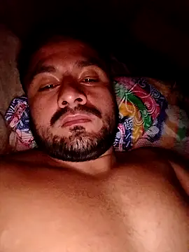 Snapshot of Ant1990 chatting on February 12, 2025, 3:40 am Ant1990 online show from February 12, 2025, 3:40 am