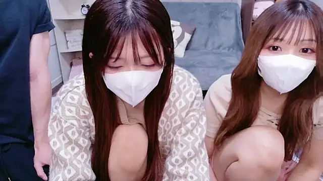 NA-KAREN-V8 online show from October 10, 2025, 10:47 am