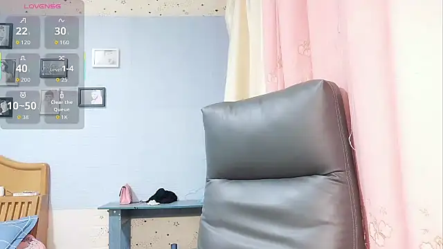 Snapshot of ManMan-520 chatting on November 17, 2025, 8:36 pm ManMan-520 online show from November 17, 2025, 8:36 pm