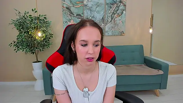 SandraTucker online show from February 1, 2025, 6:54 am