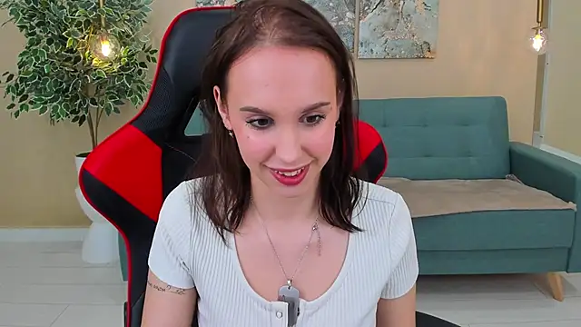 SandraTucker online show from February 1, 2025, 10:05 am