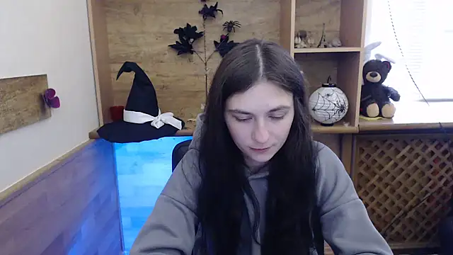 AmandaJi  online show from November 12, 2025, 11:21 am