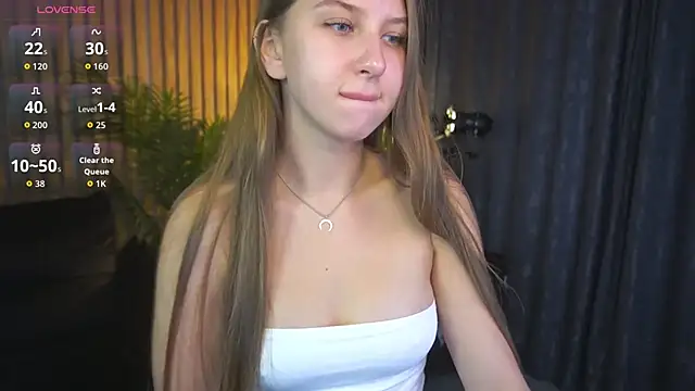 AureliaBliss  online show from October 1, 2025, 6:30 am