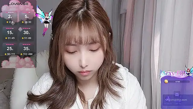 Snapshot of tunestar chatting on December 14, 2025, 1:44 am tunestar online show from December 14, 2025, 1:44 am