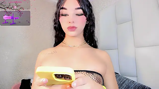 Angeles Busst online show from October 8, 2025, 8:50 pm