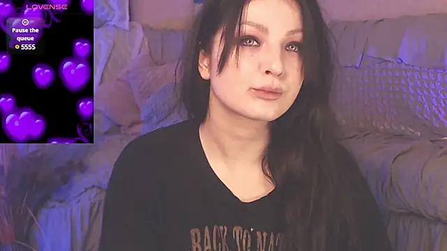 Snapshot of BritneyBarker chatting on January 23, 2025, 2:12 am BritneyBarker online show from January 23, 2025, 2:12 am