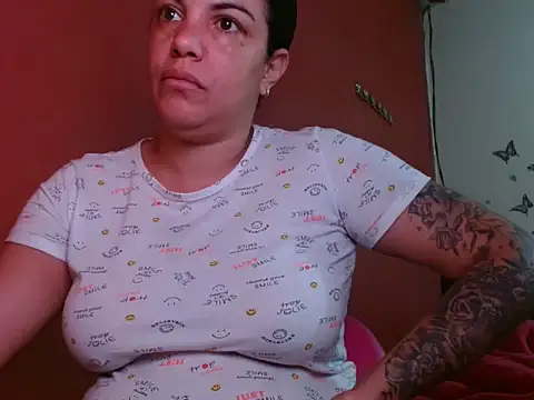 Tammyymilf online show from October 15, 2025, 5:13 pm