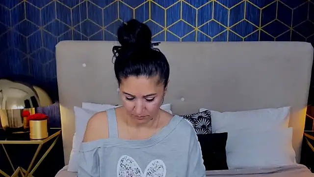 ValeryBlakes online show from November 2, 2025, 7:05 pm