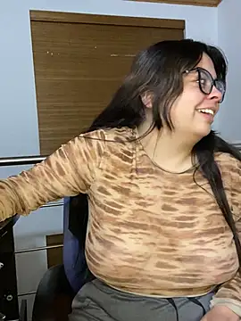 Snapshot of brisa-wright chatting on February 1, 2025, 3:30 am brisa-wright online show from February 1, 2025, 3:30 am