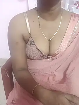 Snapshot of Vedha_Vedhika chatting on October 18, 2025, 9:32 am Vedha Vedhika online show from October 18, 2025, 9:32 am