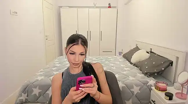 HelenShawn online show from March 19, 2025, 12:04 am