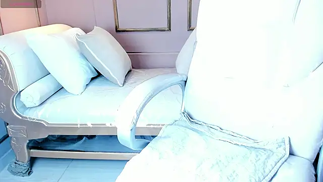 Snapshot of ZoeySnow chatting on November 28, 2025, 12:19 pm ZoeySnow online show from November 28, 2025, 12:19 pm