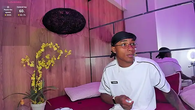 Snapshot of JackBBC18 chatting on September 25, 2025, 2:21 pm JackBBC18 online show from September 25, 2025, 2:21 pm