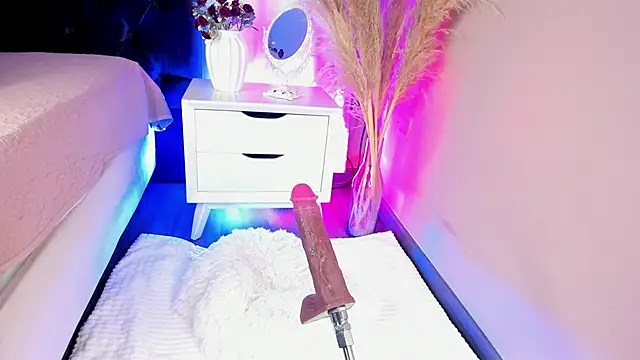 aniie west online show from September 23, 2025, 1:58 pm