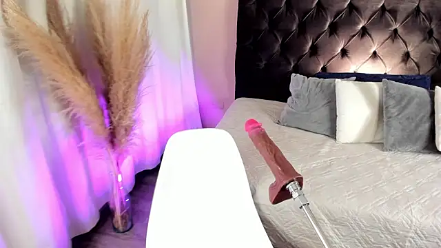 aniie west online show from September 30, 2025, 1:49 pm