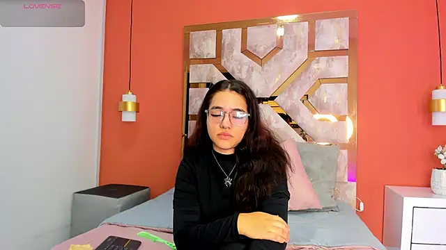 Billie Jhonson  online show from September 15, 2025, 1:27 am