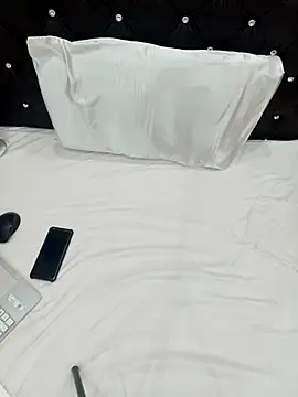 Snapshot of Younme6-9 chatting on November 5, 2025, 1:27 am Younme6-9 online show from November 5, 2025, 1:27 am