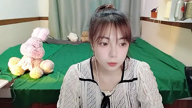 Song 99 online show from February 18, 2025, 2:27 pm