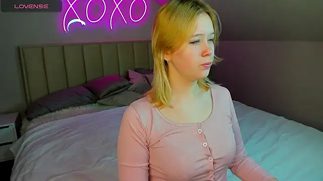 Amy Kimberlly online show from March 18, 2025, 12:27 am