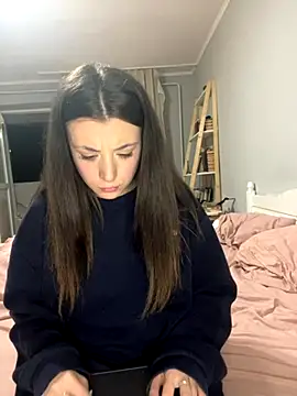 Snapshot of bunnythetailor chatting on October 18, 2025, 11:05 pm bunnythetailor online show from October 18, 2025, 11:05 pm