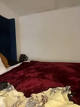 Boneca25 online show from November 8, 2025, 5:51 am