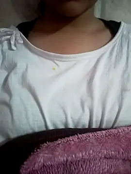 Snapshot of Tanu-00 chatting on January 27, 2025, 8:39 pm Tanu-00 online show from January 27, 2025, 8:39 pm