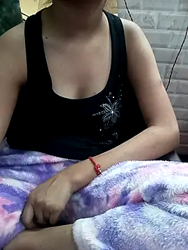 Snapshot of Tanu-00 chatting on January 28, 2025, 8:47 pm Tanu-00 online show from January 28, 2025, 8:47 pm