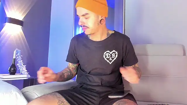 kaletattoo online show from December 14, 2025, 11:48 am