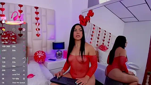 Snapshot of Ariana_rouse chatting on February 11, 2025, 4:56 pm Ariana rouse online show from February 11, 2025, 4:56 pm